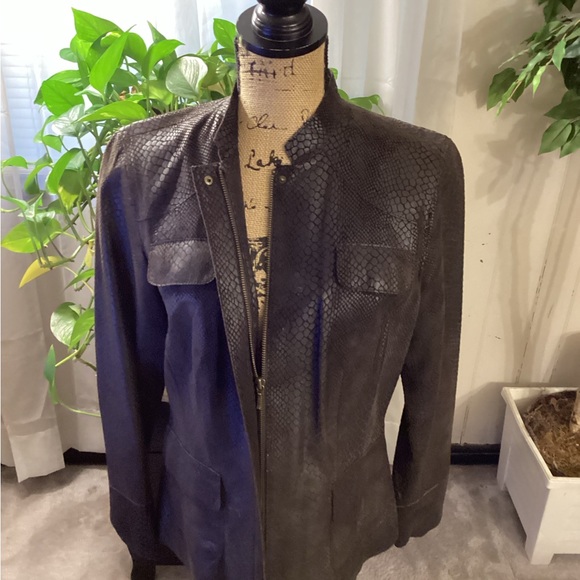 Leather Jacket - Picture 2 of 5